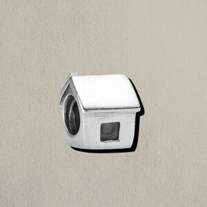 PANDORA AUTHENTIC HOUSE CHARM STERLING SILVER (RETIRED)